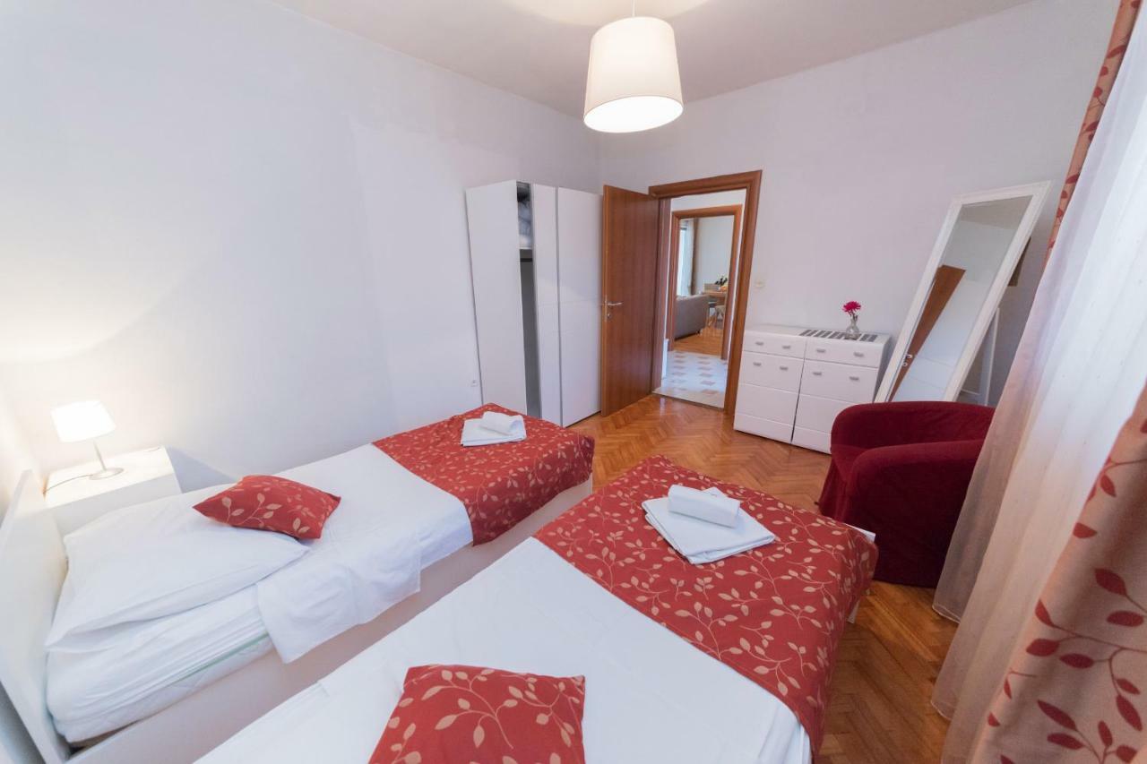 Apartments Lili Family ザダル エクステリア 写真
