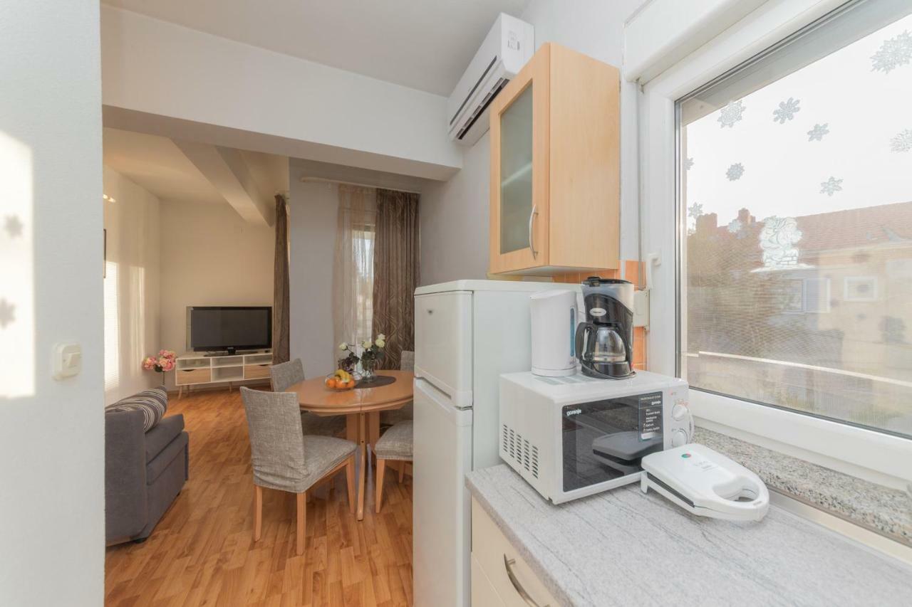 Apartments Lili Family ザダル エクステリア 写真