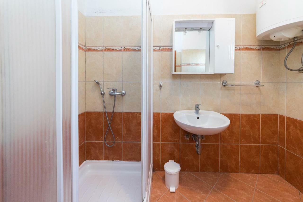 Apartments Lili Family ザダル エクステリア 写真
