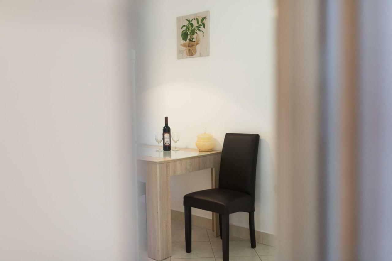 Apartments Lili Family ザダル エクステリア 写真